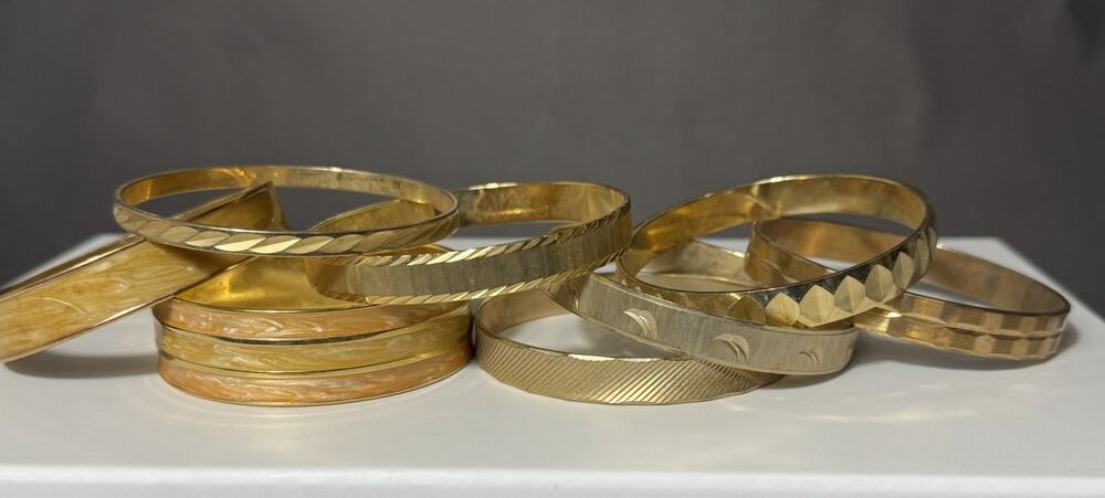 Gold Bangle Bracelet Stack - 10 Piece Lot Yellow Marbled & Textured Vtg Boho MCM